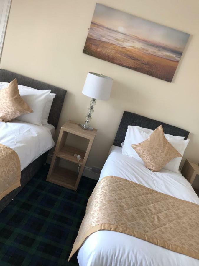 Royal Guest House Nairn Bagian luar foto
