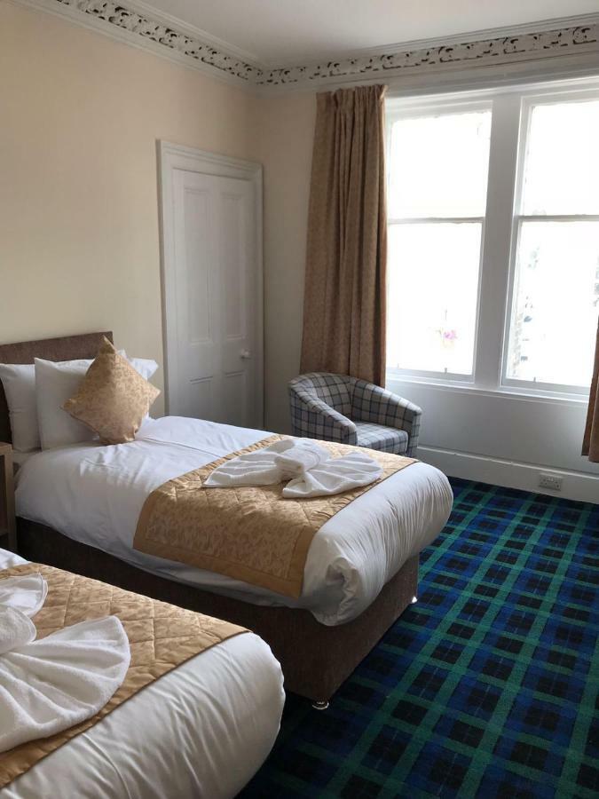 Royal Guest House Nairn Bagian luar foto