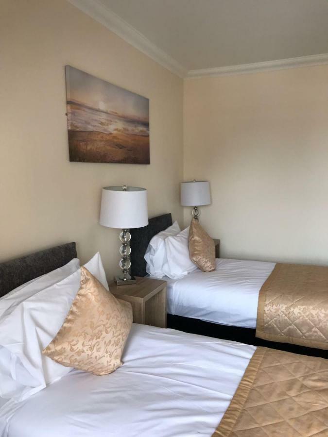 Royal Guest House Nairn Bagian luar foto